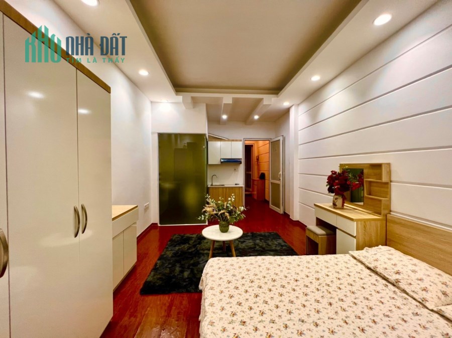 Bán tòa nhà chung cư mini ngõ 68 Cầu Giấy, 55m, 5 tầng,  9 phòng full đồ cho thuê, nhỉnh 6 tỷ.