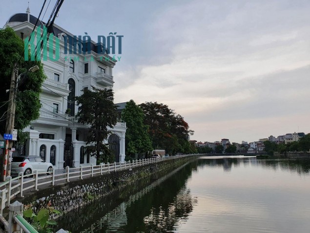 Biệt thự Bồ Đề view hồ hàng hiếm 20 tỷ mặt tiền 12m mà 130m2 cần bán