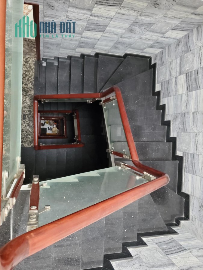 Bán nhà bình thạnh, HXH Hoàng Hoa Thám, P7, Bình Thạnh, 75m2, 5 Tầng, chỉ 13,2 tỷ