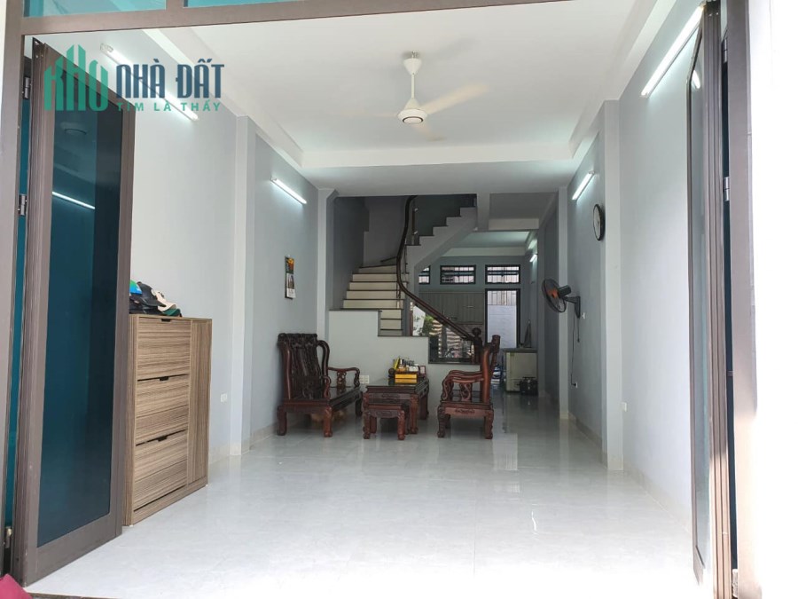 Nhà rộng ở sướng tại Thanh Trì 80m 4 tầng, oto đỗ trong sân, nhỉnh 4 tỷ