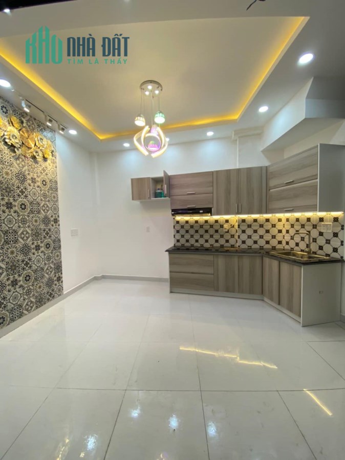 Nhà mới đẹp phường 5, Bình Thạnh, 4.250 tỷ, an ninh, 4 tầng, tặng nội thất