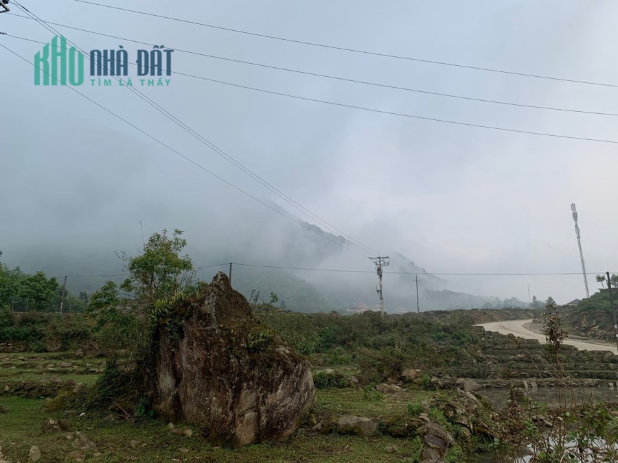 Cắt Lỗ đất thôn Ngải Trồ, Trung tâm Y Tý (Sa Pa 2) - sóng quy hoạch
