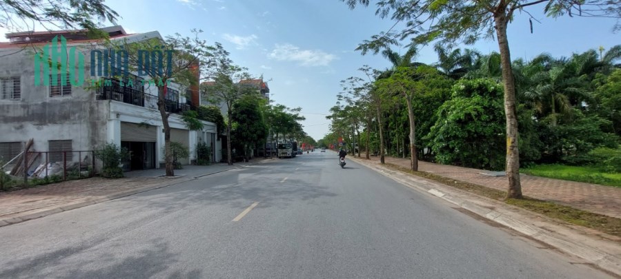 Chính chủ cần bán mảnh đất ngay trung tâm Long Biên- Hà Nội