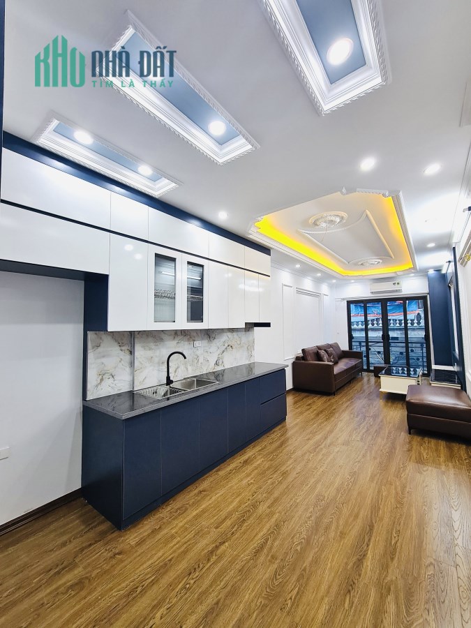 Cần bán gấp Mặt ngõ Đặng Tiến Đông giá 6.5 tỷ, 45mx4 tầng, Đẹp ở luôn