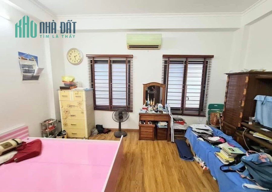 Chỉ nhỉnh 3 tỷ, nhà 41m2 x 4 tầng, ngõ rộng 3,6m, cực kỳ thoáng, gần mặt phố Trương Định