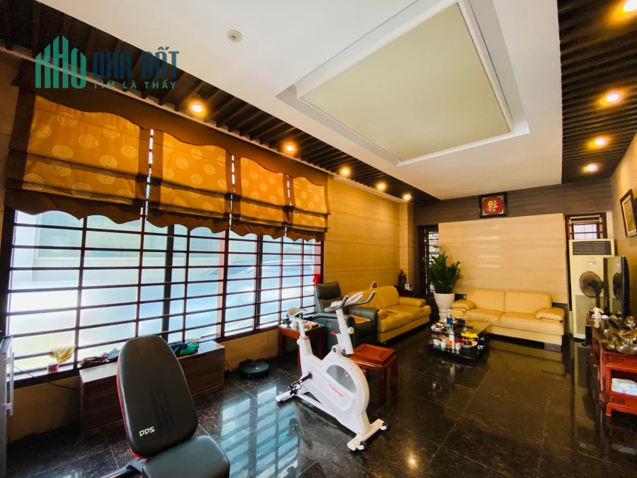 Bán nhà HUỲNH THÚC KHÁNG Vỉa hè KD, View công viên 55m2, Giá 12.8 Tỷ