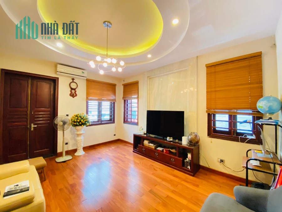 Bán nhà HUỲNH THÚC KHÁNG Vỉa hè KD, View công viên 55m2, Giá 12.8 Tỷ