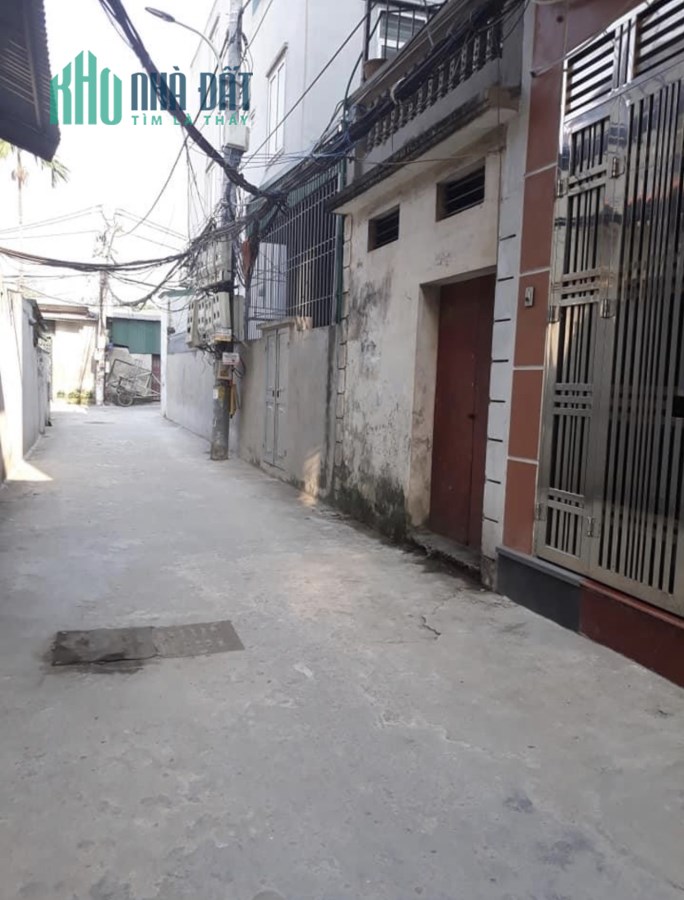 Bán nhà cũ Võ Chí Công, 86M2x2T, MT 5.4M, ngõ thông, sát phố, nở hậu, KD, 8.6 tỷ
