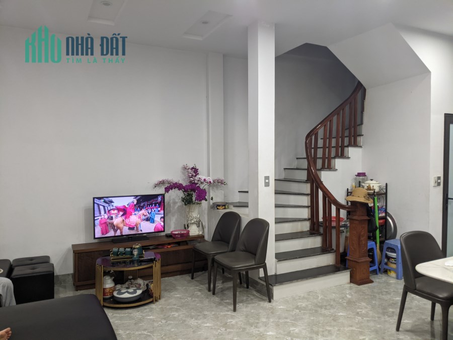 Tam Trinh – Mai Động. MT 6m. DT 48m2. Giá 4 Tỷ