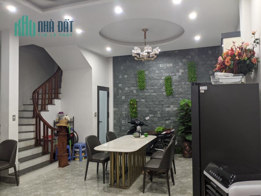 Tam Trinh – Mai Động DT 48m2. Giá 4 Tỷ