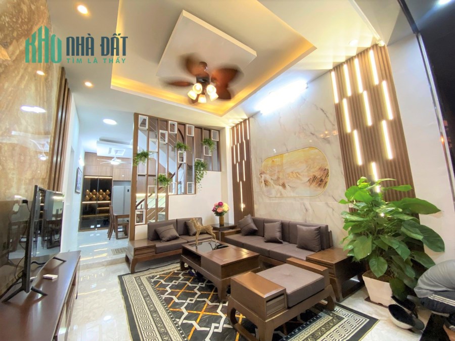 Bán Nhà Kim Ngưu 43m2/4 Tầng/4,5m MT. Ngõ Thông, 10m Ra ÔTô Tránh, Full Nội Thất.