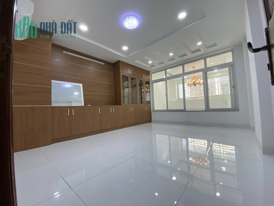 Bán GẤP nhà khu VIP sát CITYLAND đường PHAN VĂN TRỊ, P10,GV, 68m2, 5 tầng, chỉ 12 tỷ.