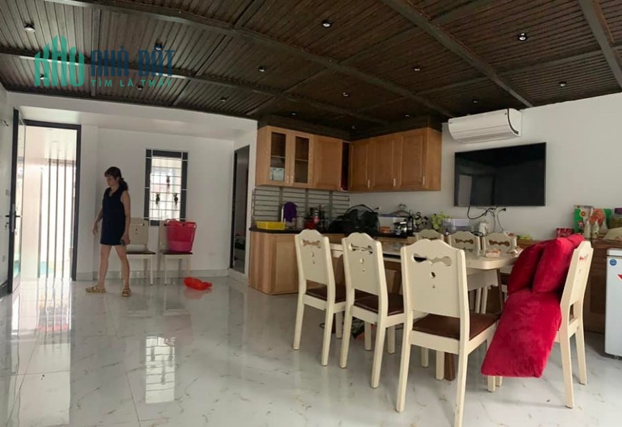 Bán Biệt thự xinh THÁI THỊNH Kề Phố, Bảo vệ 24/7, 90 m2 Giá 17 Tỷ.