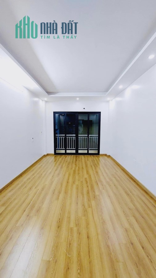 Thật dễ dàng có thể sở hữu căn nhà tại phố Thụy Khuê, diện tích 36m2, gần Hồ Tây