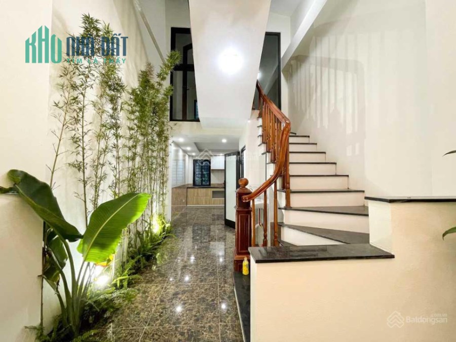 Tôi. Cần bán nhà 38m2 5 ngủ ô tô KD 4 tỷ 1 Lk hud Hậu Ái Vân Canh.