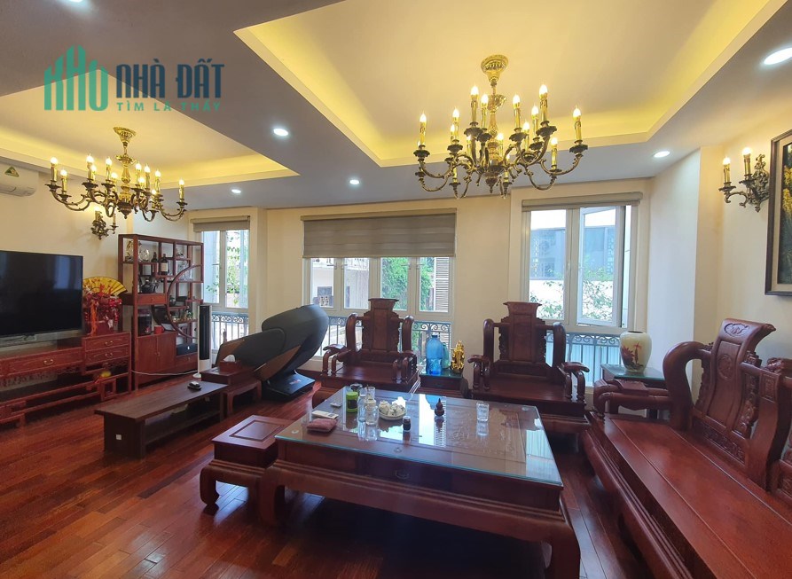 View thoáng vô cực, Kinh Doanh sập sàn!!! Bán nhà CẦU GIẤY 55m2 x 5T, Giá 12.5 Tỷ.