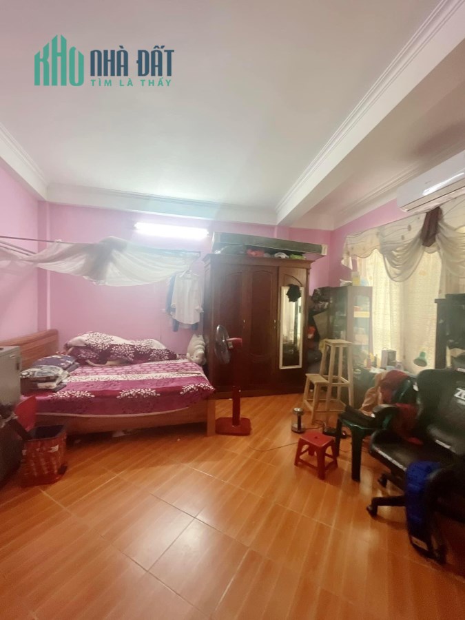 Nhà 5 tầng 60m2 siêu mặt tiền tại Cầu Giấy cần tìm ngay chủ mới