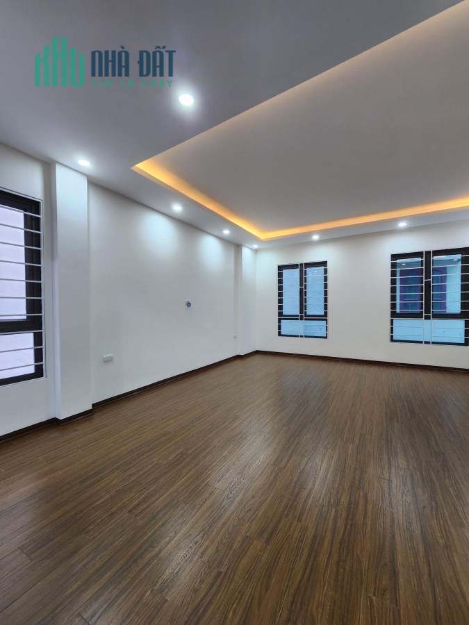 Bán nhà Chùa Láng, 5m ra Ôtô, kinh doanh CCMN, 42m2x6Tầng, giá 5.4 tỷ 0969693855.