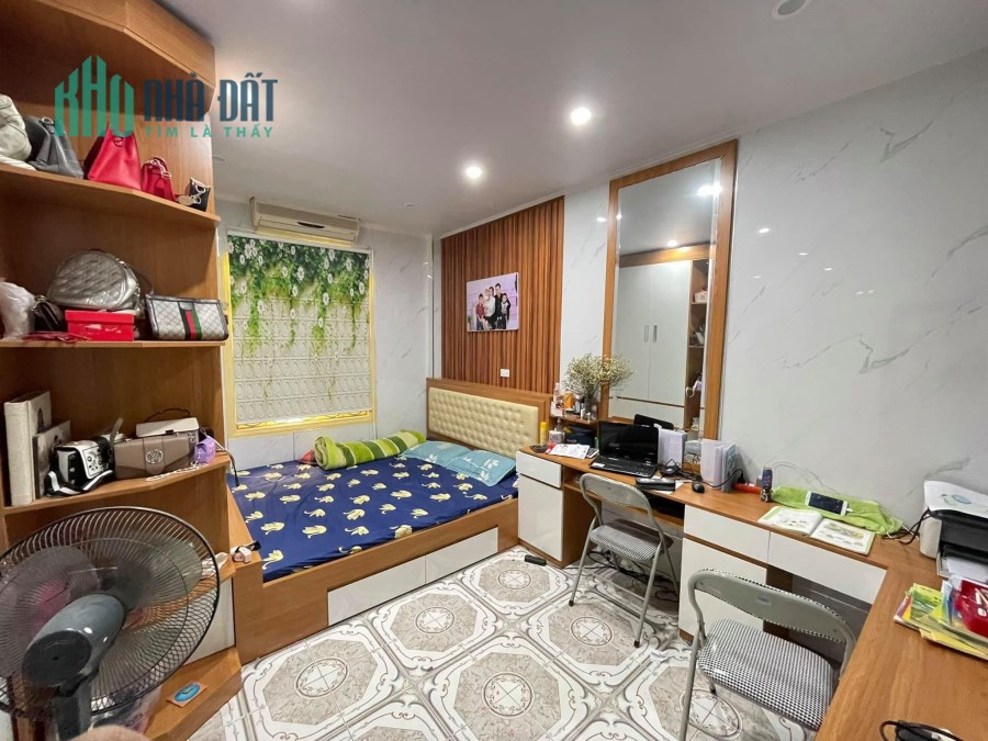 Bán Nhà Lê Quang Đạo – Mặt Tiền Rộng, Nhà Đẹp, Ở Luôn – 40m2, MT 6m, Nhỉnh 4 Tỷ.