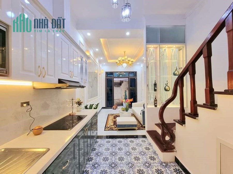 Phân lô Trung Kính vỉa hè rộng DT 70m x 7 tầng giá 26 tỷ 5