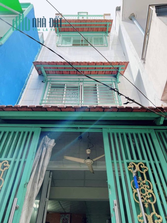 KHU DÂN CƯ HIỆN HỮU KHÔNG LO GIẢI TỎA, NGAY ĐOÀN VĂN BƠ - TÔN THẤT THUYẾT, P16, Q4