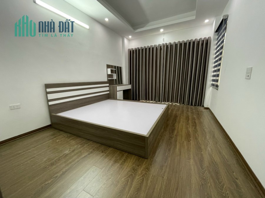 Bán toà nhà căn hộ phố Yên Hoà dt 80m2 x 7,5 t 24 căn giá bán 18,6 tỷ