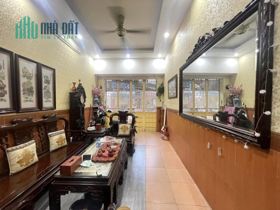 MẶT PHỐ-GIÁ TỐT-40M 7xTỶ-KINH DOANH SIÊU ĐỈNH-BẠCH ĐẰNG QUẬN HAI BÀ