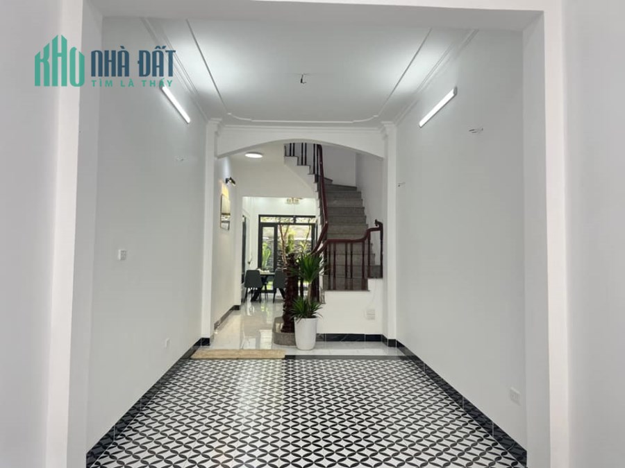 Nhà Thanh Trì dân xây mà đẹp như khách sạn 5* oto vào nhà 80m 4 tầng, kinh doanh, ở sướng