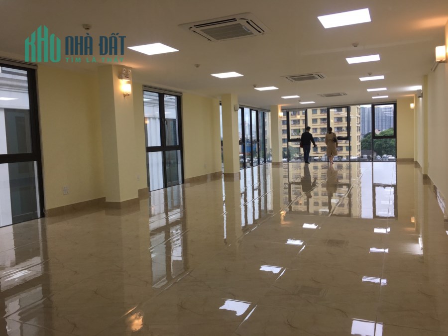 Cho thuê toà văn phòng 10 tầng hạng A tại phố Duy Tân - Cầu Giấy. DT 600m²giá thuê 1.2tỷ/tháng