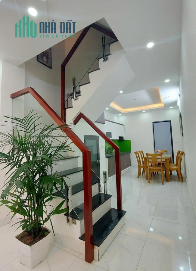 Bán nhanh nhà Minh Khai 60m2, 4MT, chỉ tầm 4 tỷ