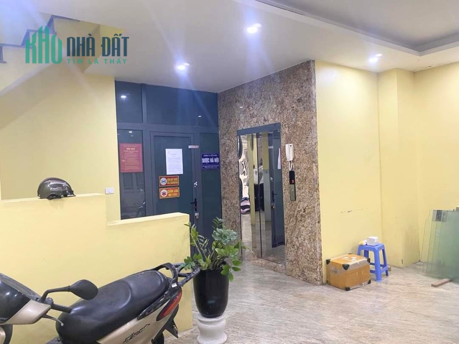 Căn nhà 7 tầng gần 100m2 tại Huỳnh Thúc Kháng cần tìm chủ mới