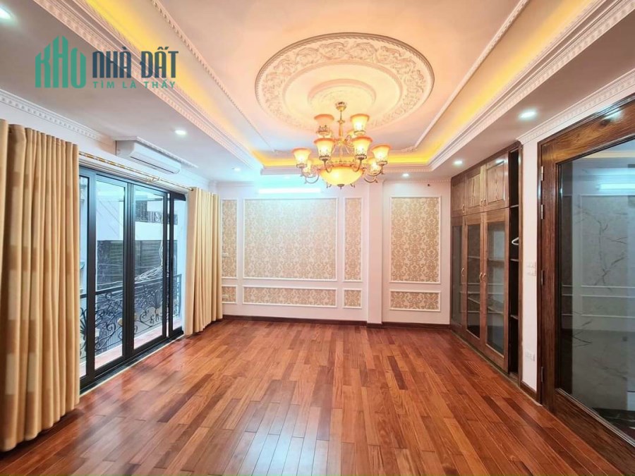 Chủ bán ngay căn nhà 7 tầng  có thang máy tại Vương Thừa Vũ, vừa ở vừa làm văn phòng hoặc cho thuê