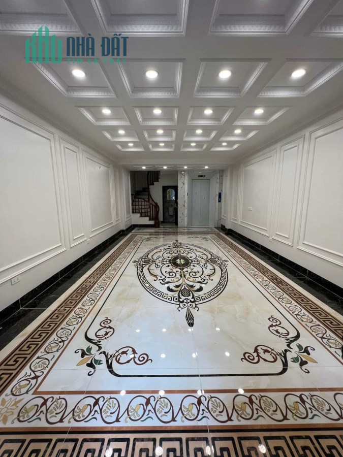 Hiếm, bóc tem nhà 6 tầng, thang máy, 15m ra ô tô tránh, 2 thoáng phố Ngọc Lâm,Long Biên