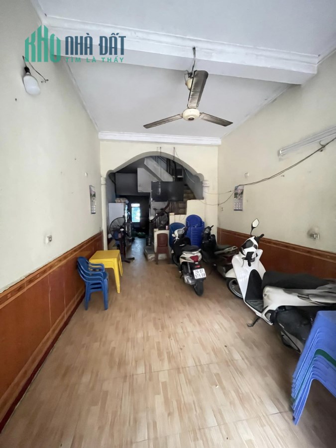 Bán Nhà Chùa Bộc - Đống Đa, 50M x MT 4M , Ngõ Ô Tô , Giá Chỉ 8.6 Tỷ