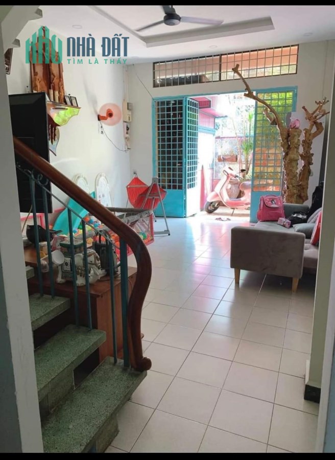 Bán Nhà Lạc Long Quân, Ngay Chợ Vải Tân Bình, 102M2, Ngang Gần 6M, Chỉ 10 Tỷ TL.