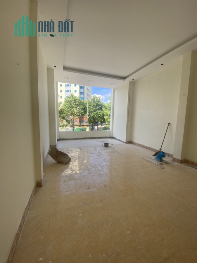 Bán đất tặng nhà cấp 4 Đình Ấm , Khai Quang, Vĩnh Yên.