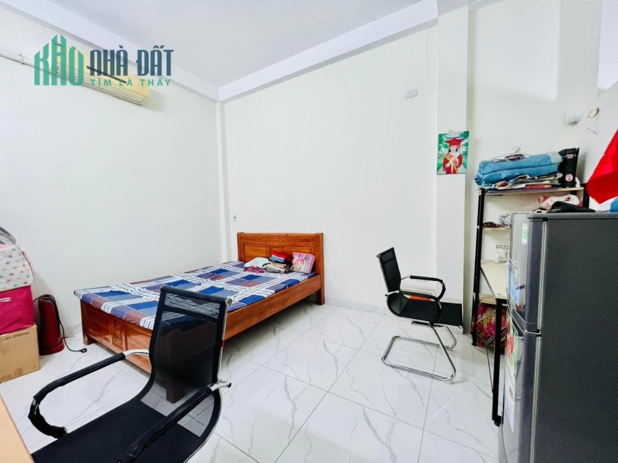 Nhà đẹp 52m2 ngay phố Bùi Xương Trạch, 6 tầng có thang máy