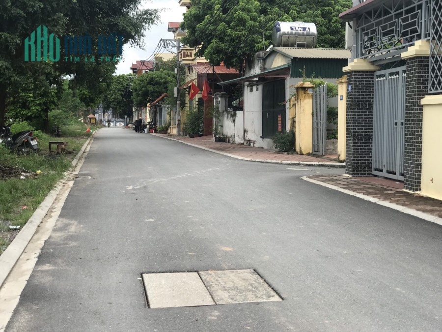 Chính chủ bán lô đất tại thôn Hoàng Long, xã Đặng Xá, Gia Lâm view hồ cực đẹp: