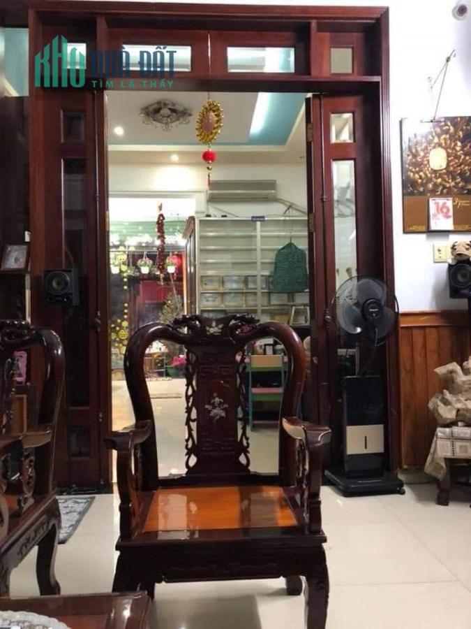 Bán Nhà Mặt Tiền Kinh Doanh Gò Dầu, Tân Phú, 74M2, Ngang Gần 5M, Nhỉnh 9 Tỷ TL.