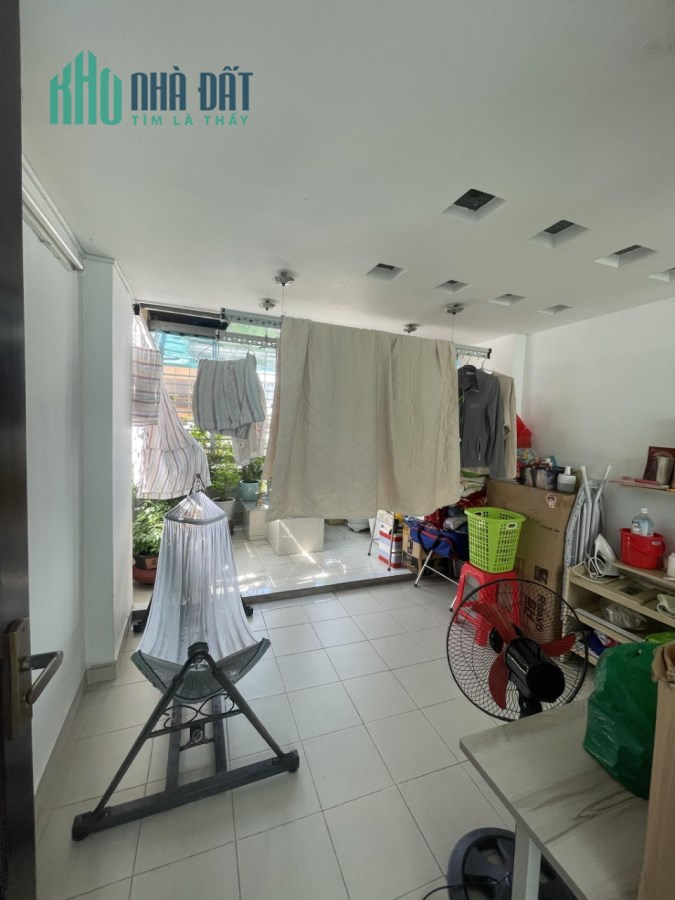 Bán nhà đường Tô Hiến Thành Quận 10 giá rẻ 5 tầng, gần công viên Lê Thị Riêng