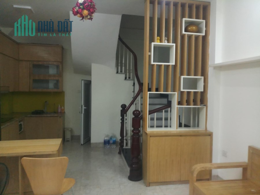 Hiếm, nhà đẹp Xuân La - Tây Hồ, nội thất, kinh doanh, ô tô, nhỉnh 5 tỷ.