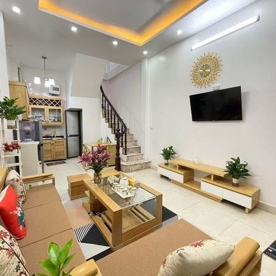 Bán nhà mới đẹp Đội Cấn, Ba Đình,  36m, 5 tầng, mặt tiền 4m, nhỉnh 4 tỷ, nhà đẹp ở luôn.
