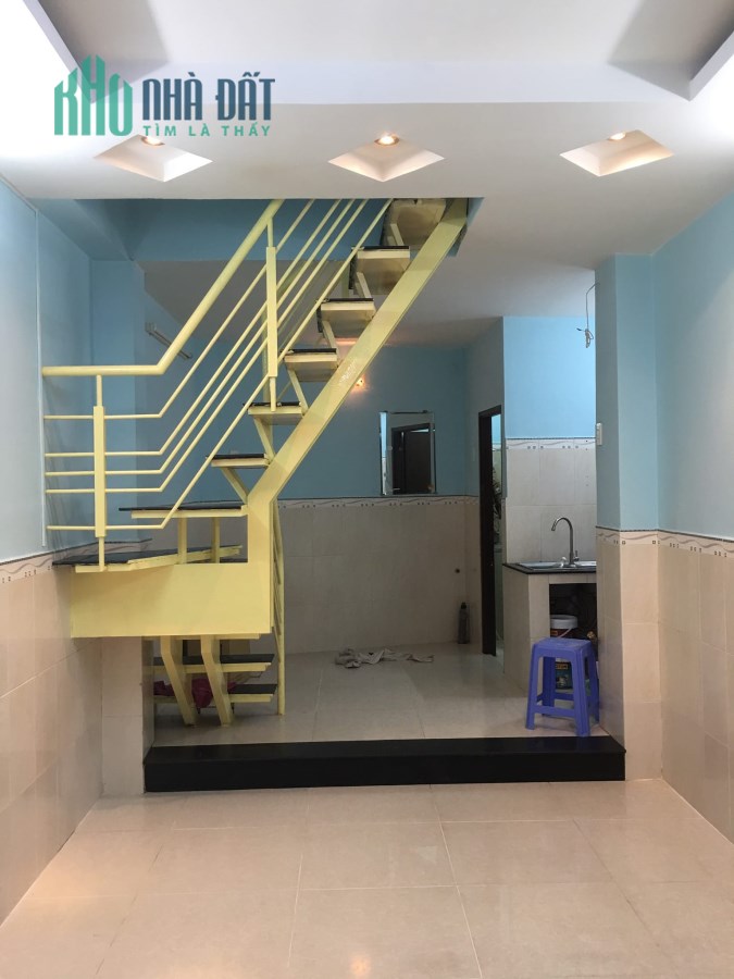 Nhà Hoàng Hoa Thám, 5 tỷ, kiên cố, dân trí cao, hiếm nhà bán