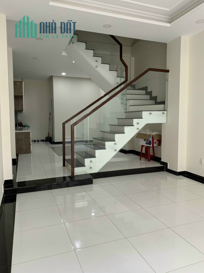 Bán nhà hẻm đường Tôn Đản, phường 10 Q4, giá 8 tỷ, diện tích 52m2.