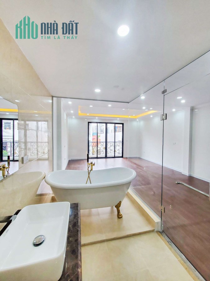 Bán nhà Nguyễn Văn Cừ 55m2x 6 tầng, đường rộng oto tránh, 13 tỷ