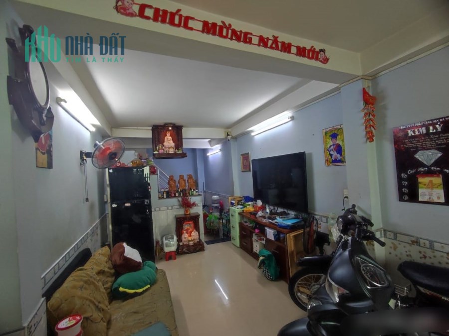 Nhà Bán HẺM BA GÁC Gần Bình Tiên Phạm Văn Chí P7Q6 4Tỷ