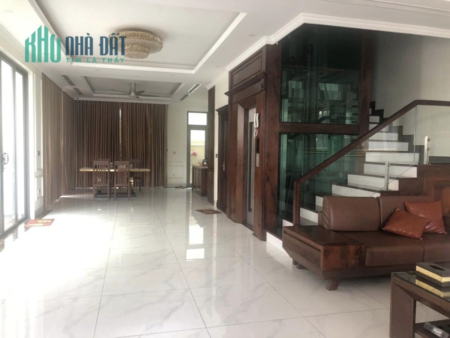 Bán nhà Hoàng Cầu - 54m2 - 5 tầng - dân xây - khu vực hiếm nhà bán - full nội thất - 2 thoáng