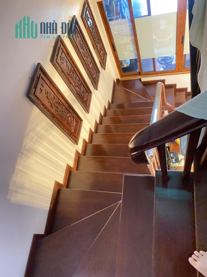 Bán nhà đất Võng Thị Trích Sài mặt ngõ ô tô, gần Hồ Tây, DT 193m2 MT 8.5m 23.8 tỷ