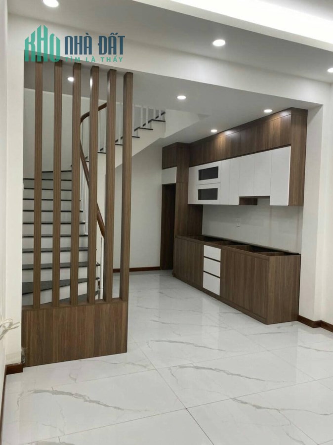 - BÁN NHÀ CỰC HIẾM ĐÊ TRẦN KHÁT CH N - HAI BÀ TRƯNG