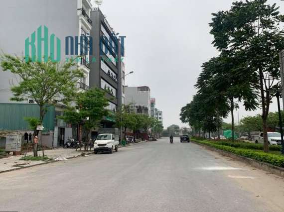 Bán Nhà Phố Tây Lê Quang Đạo Đà Nẵng, DT 70m2, MT 5m, giá chỉ 2tỷ 790 triệu, LH: 0909652586